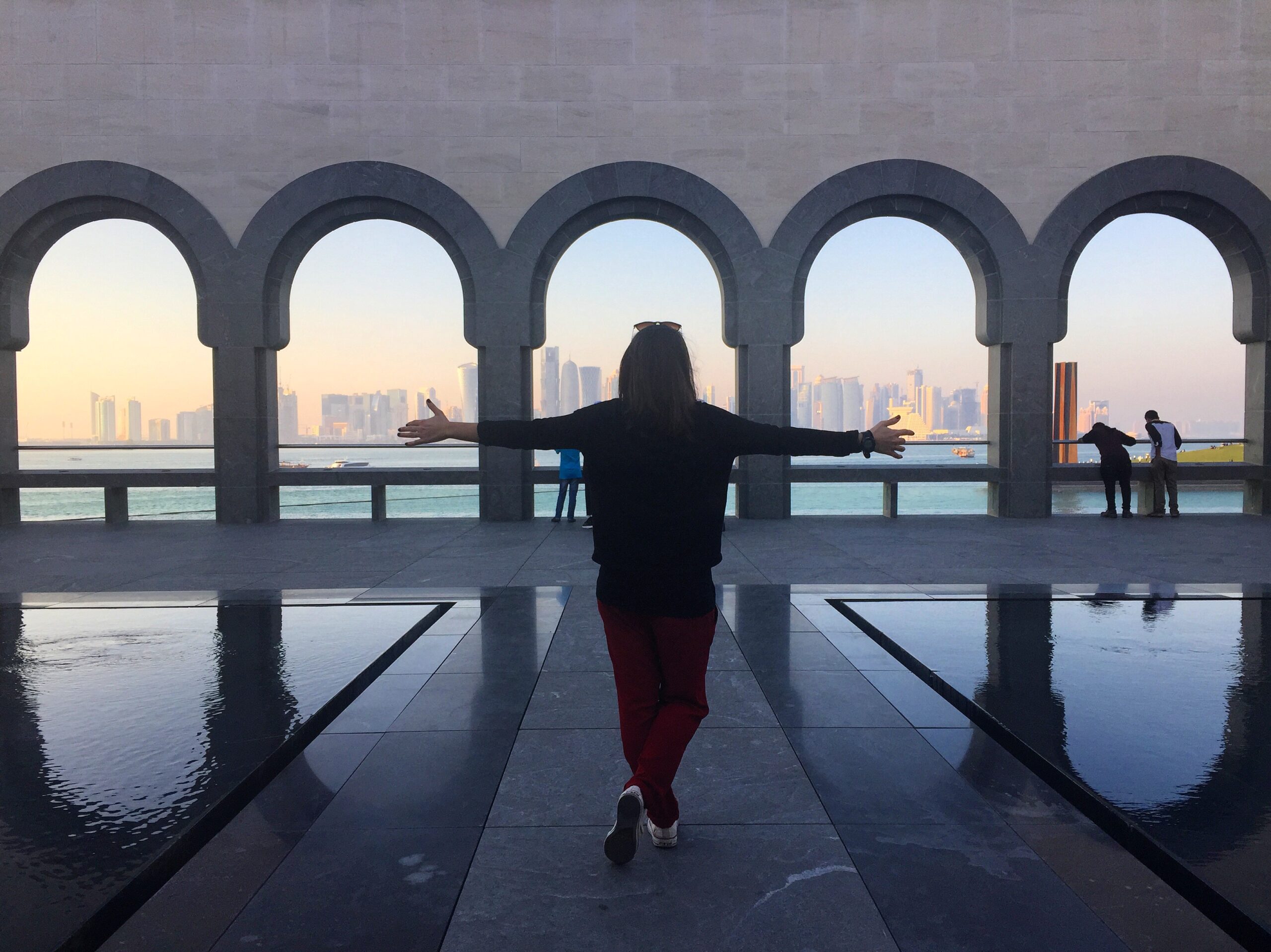 Vistas desde el patio del Museo Nacional de Qatar