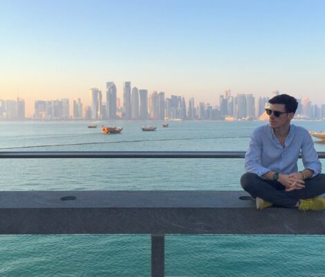 Foto del skyline de Doha desde el Museo Nacional de Qatar