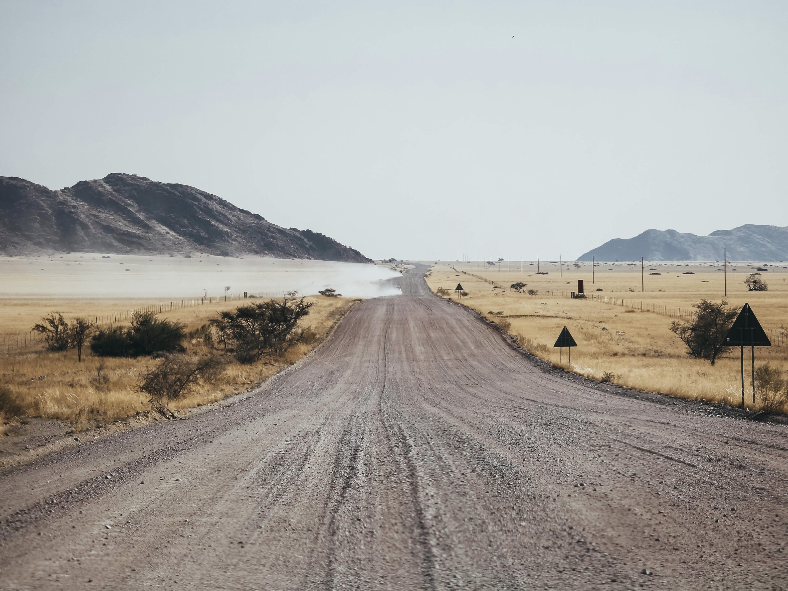 Carretera de tipo C de tierra en Namibia 