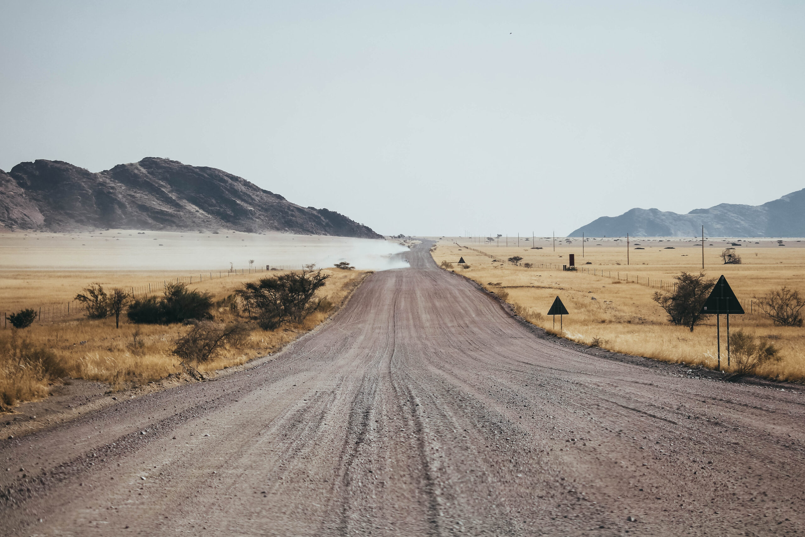 Carretera de tipo C de tierra en Namibia 