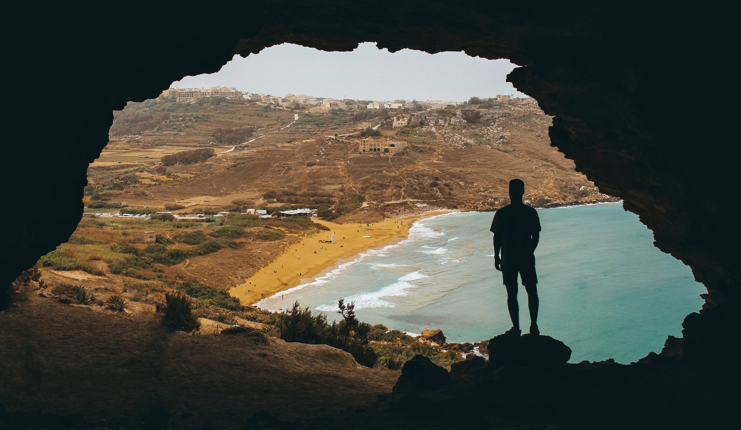 Cueva en la isla de Gozo