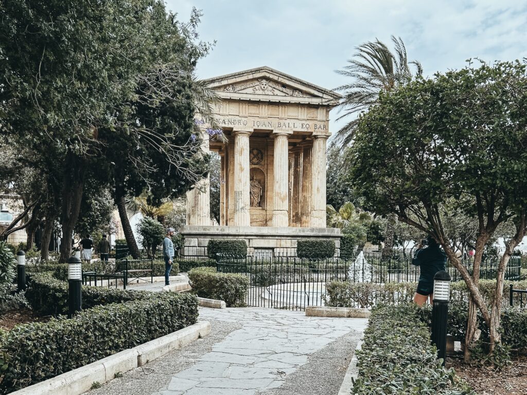 Preciosos jardines con vistas en Malta