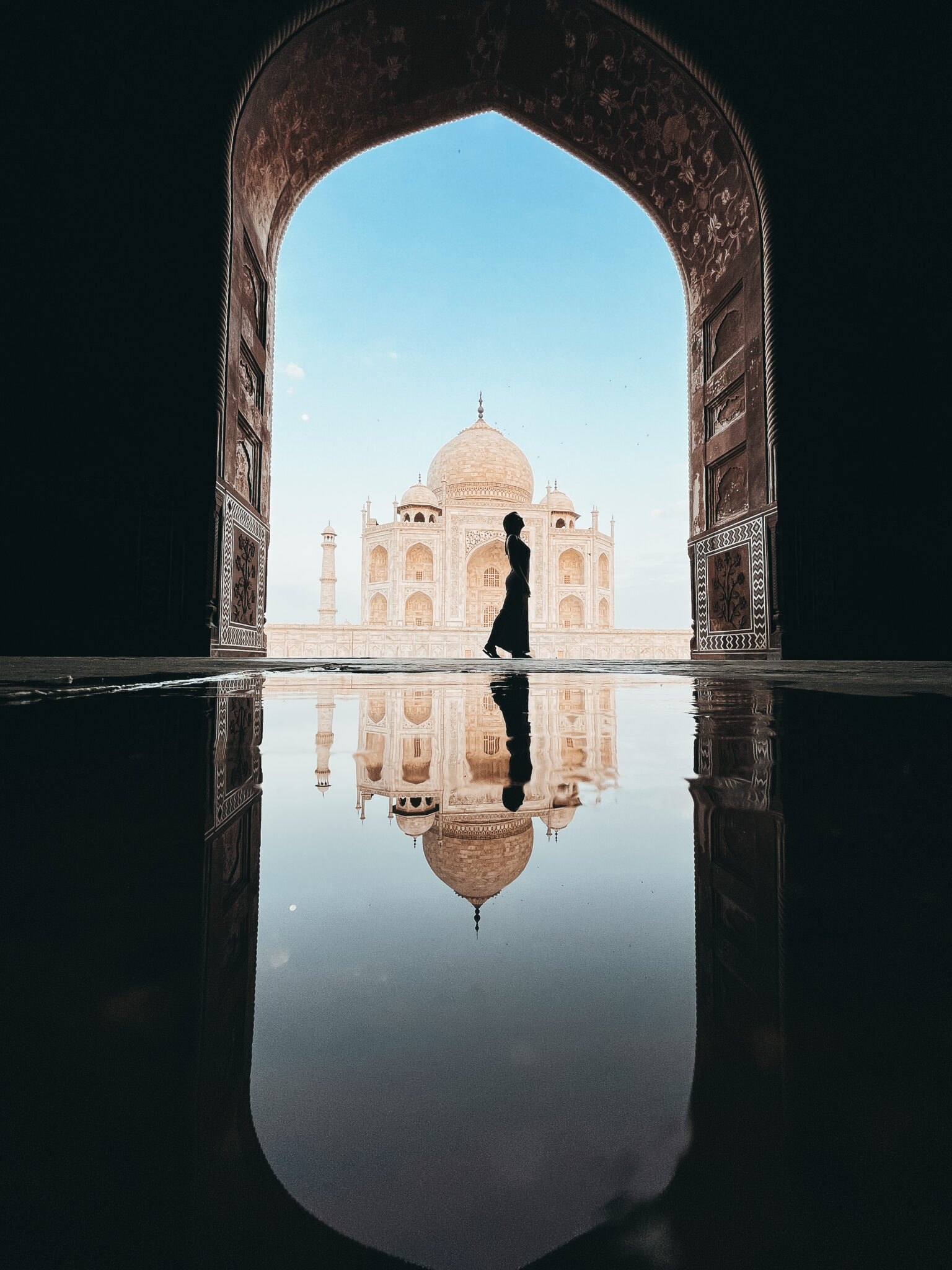 El Taj Mahal es un mausoleo construido por el emperador mogol Sha Jahan en honor a su esposa preferida, Mumtaz Mahal