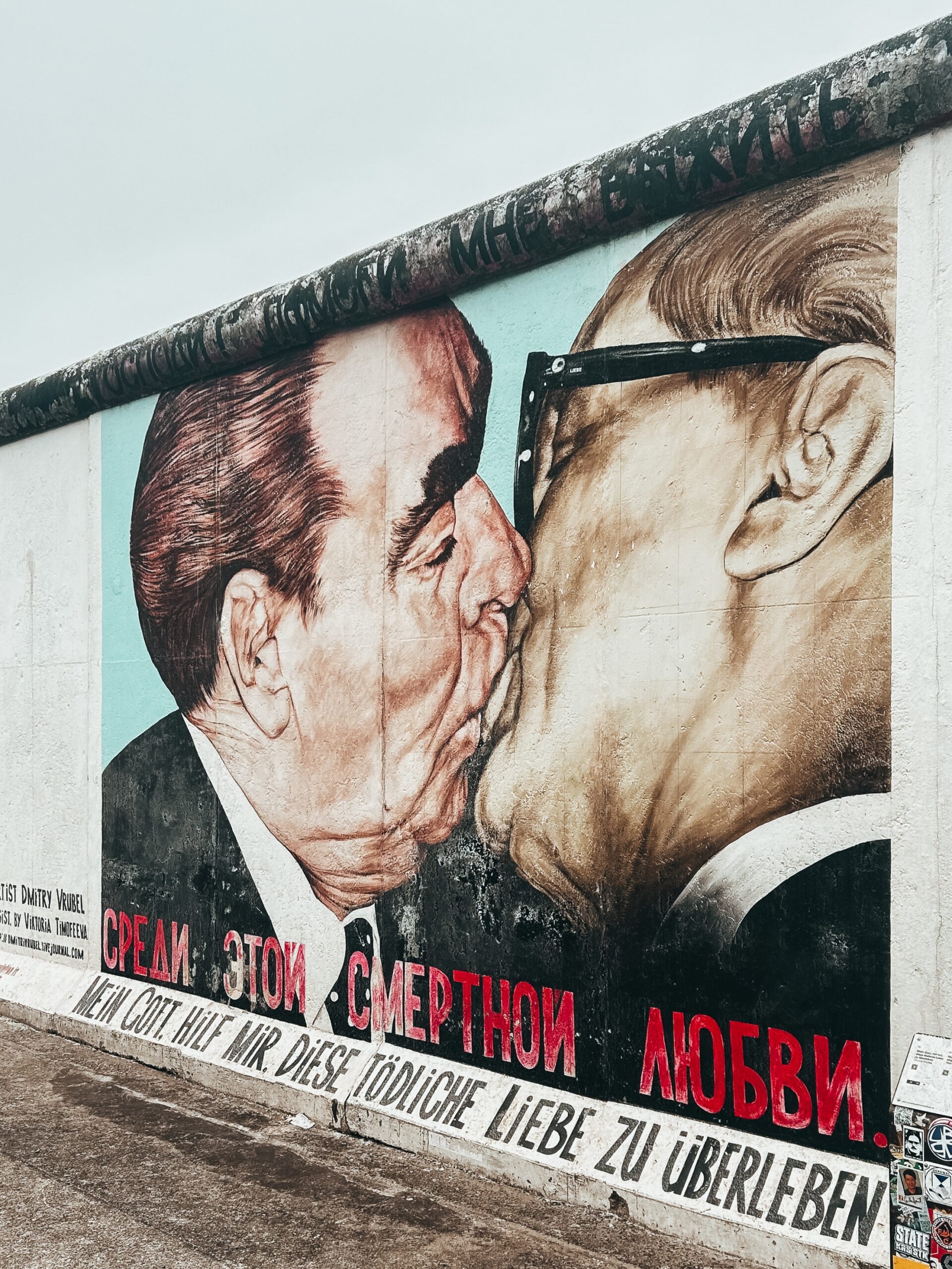 Grafiti más famoso del actual muro de Berlín