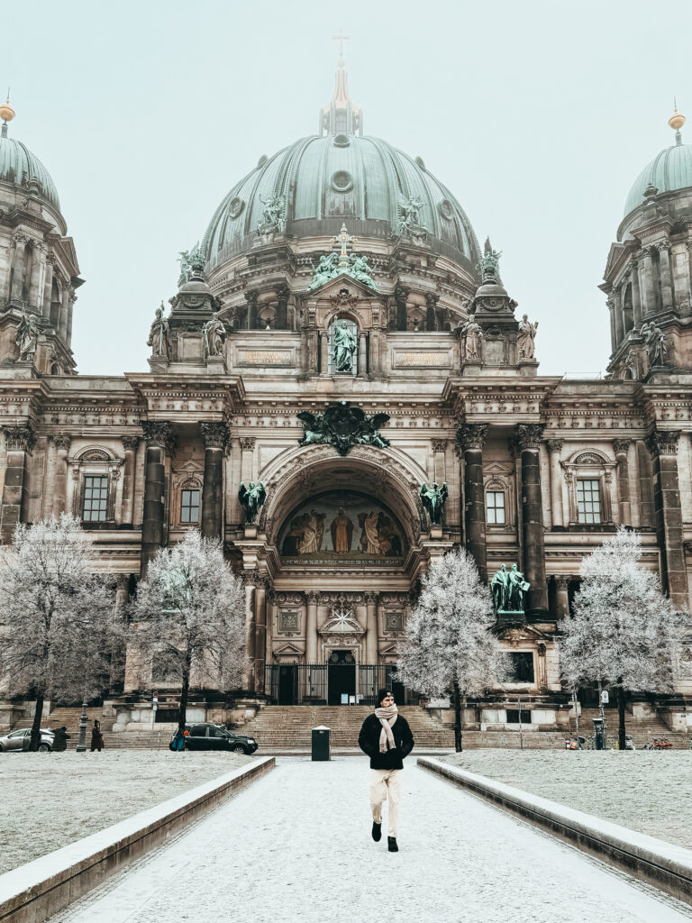 La catedral de Berlín es una catedral de la Iglesia Evangélica en Alemania construida en Berlín, Alemania.