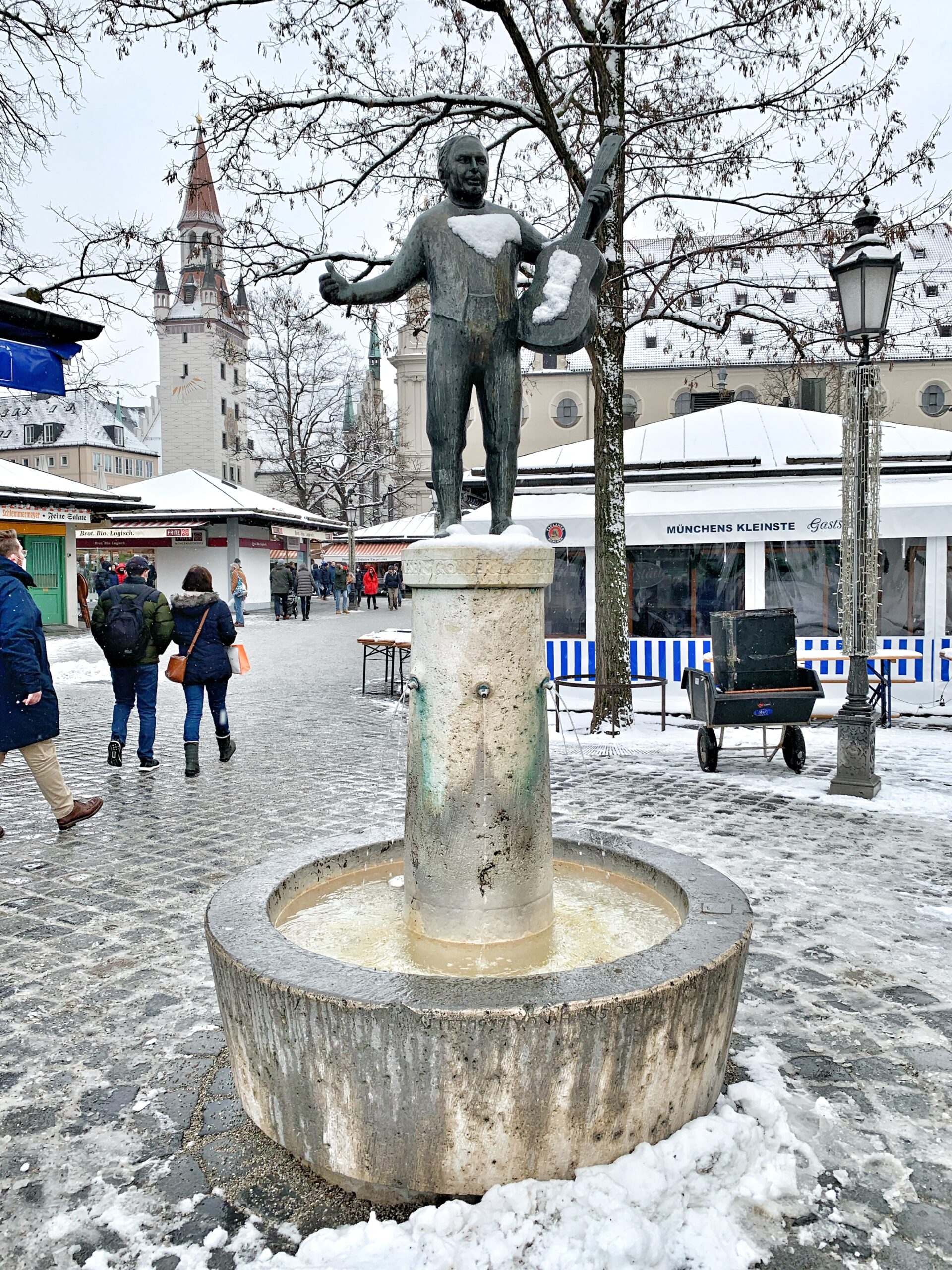 Fuente en el Viktualienmarkt