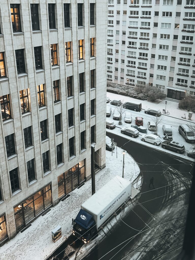 Las vistas desde el apartamento en invierno suelen ser con todo cubierto de nieve