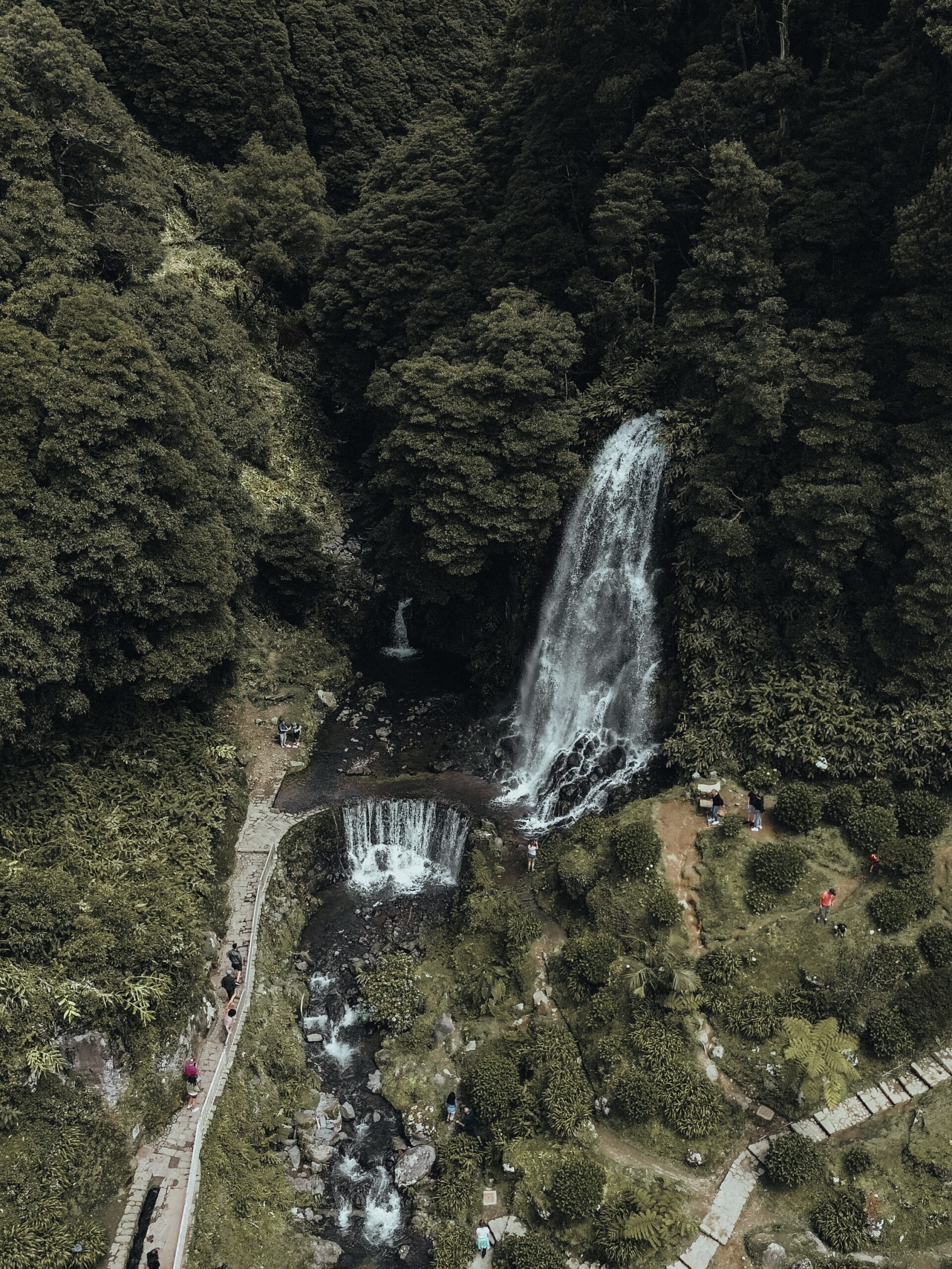 La gran cascada de Ribeira dos Caldeirões