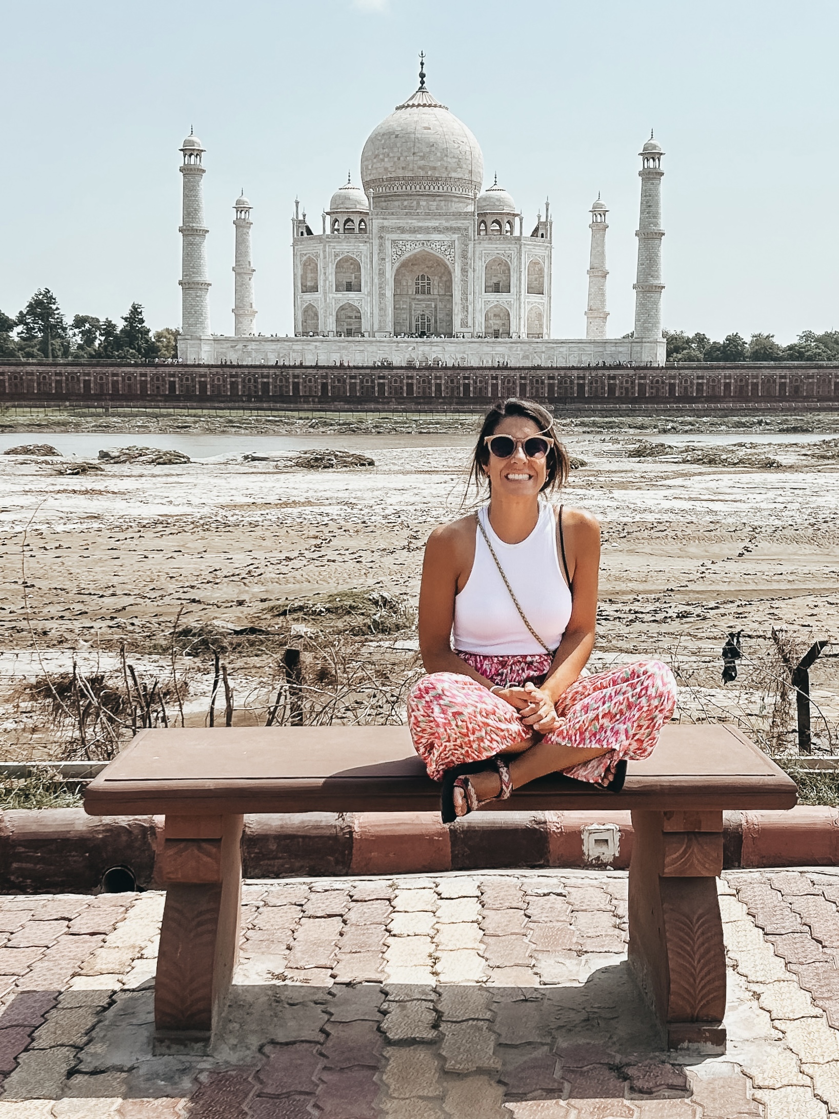 Las vistas del Taj Mahal desde uno de los miradores que se encuentran fuera del recinto