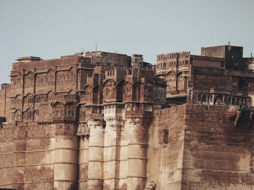 Fortaleza de Mehrangarh vista desde abajo