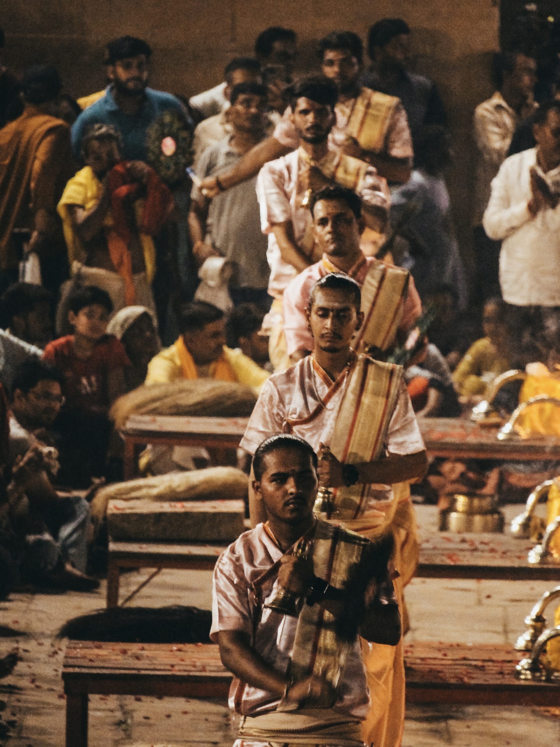 Celebración del Ganga Aarti en el ghat