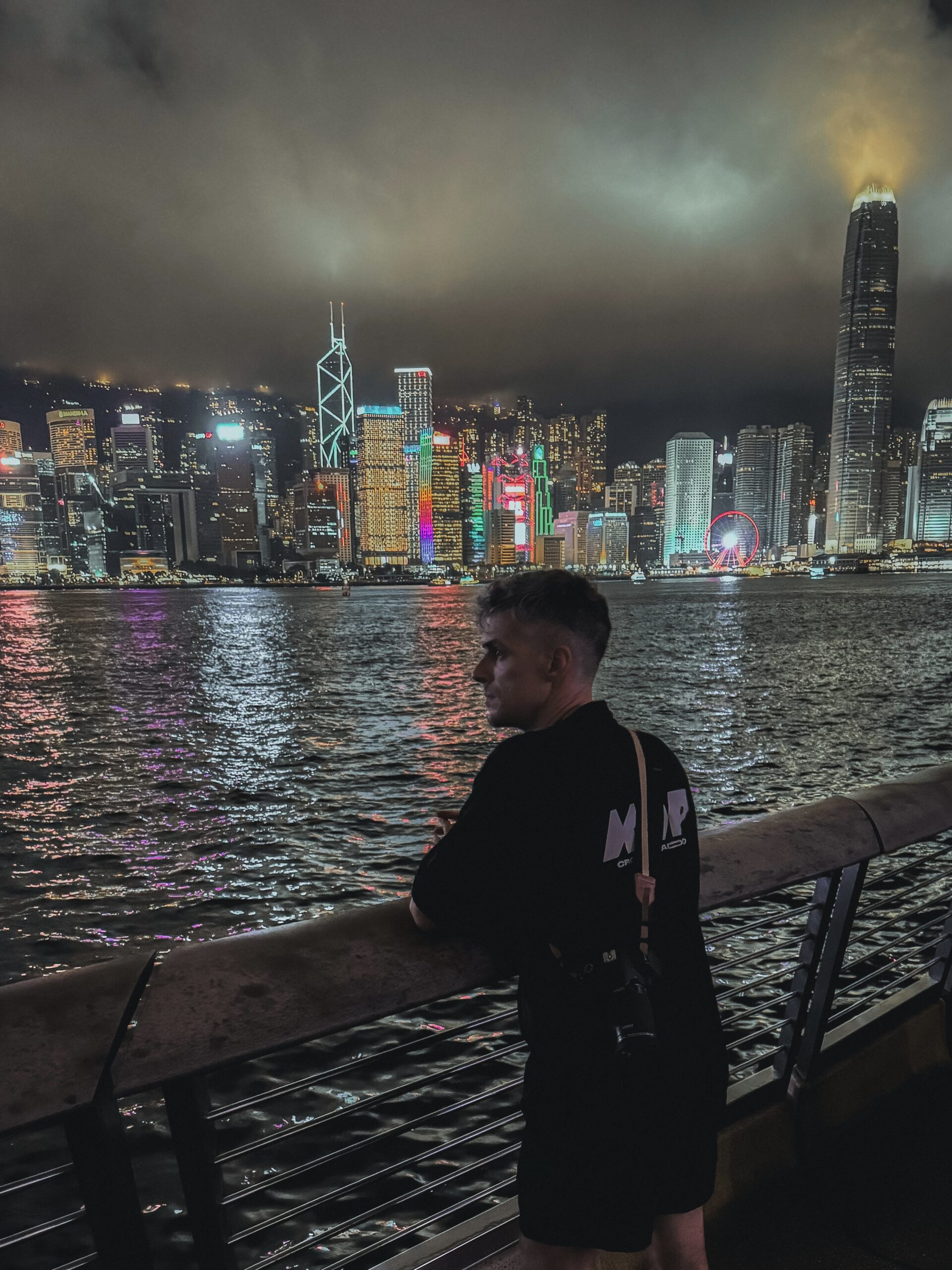 Simpony of the light desde el Paseo de la Fama en Hong Kong