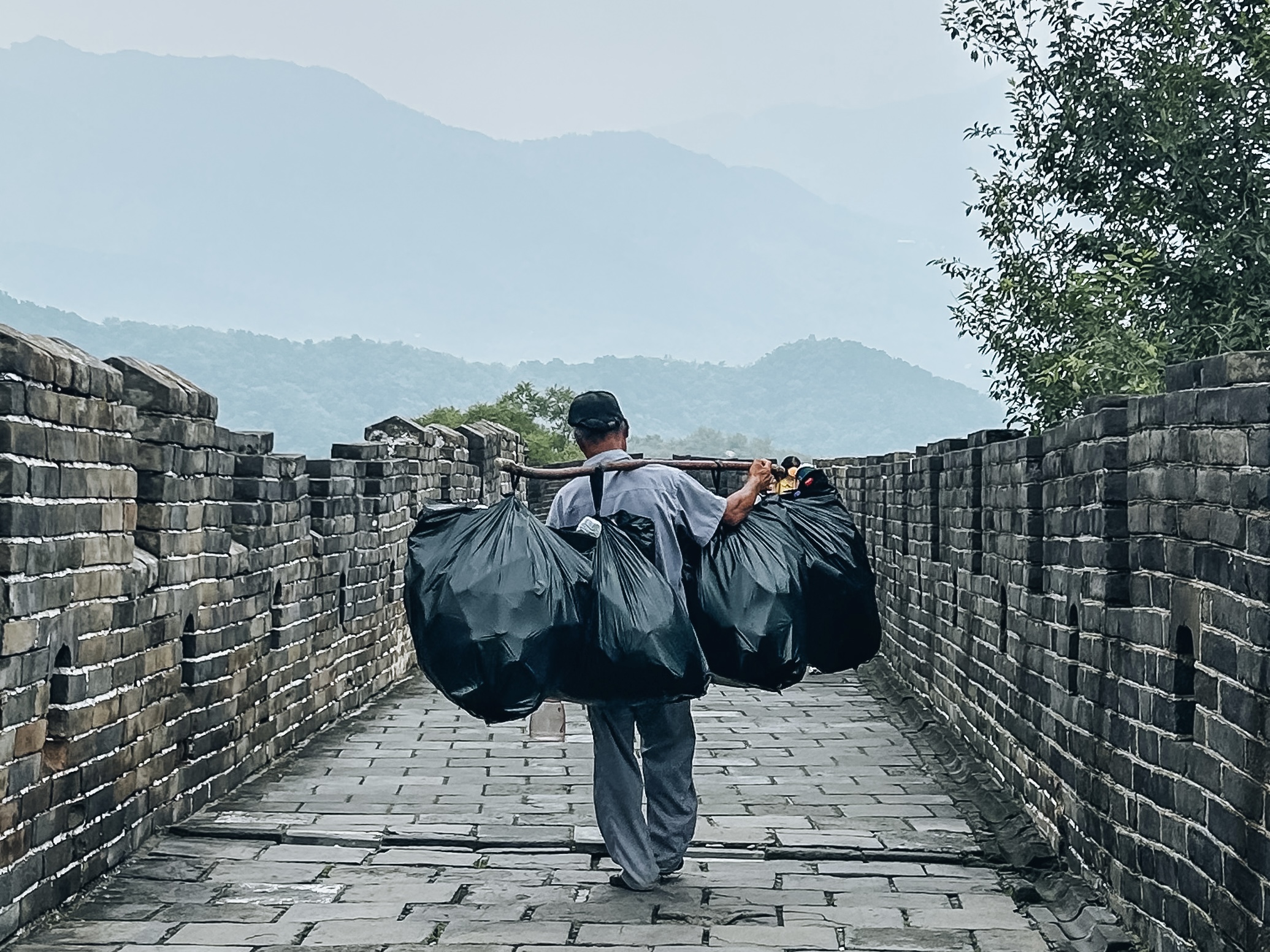 Recogida de basuras en la Muralla China