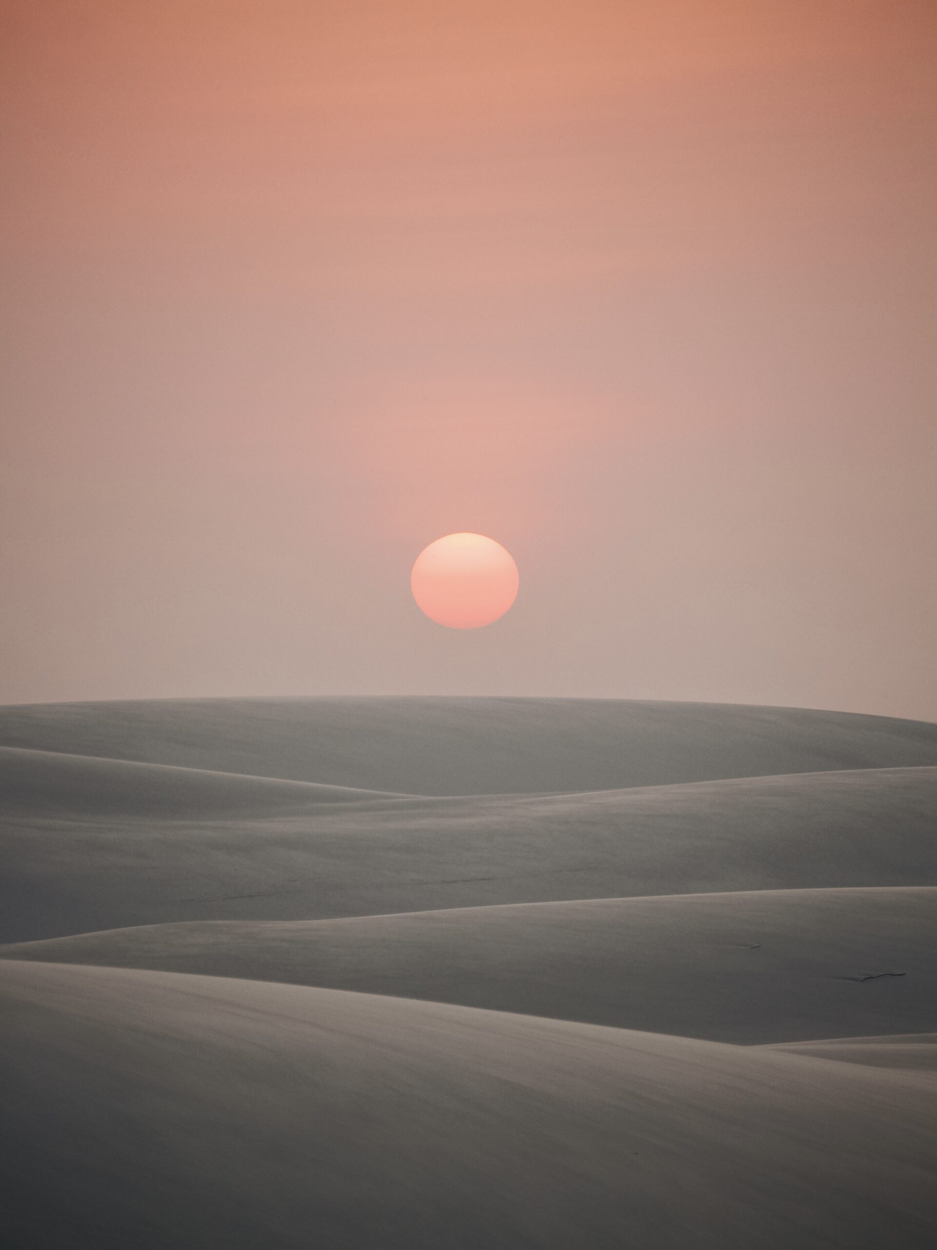 Atardecer en Lençois Maranhenses entre dunas