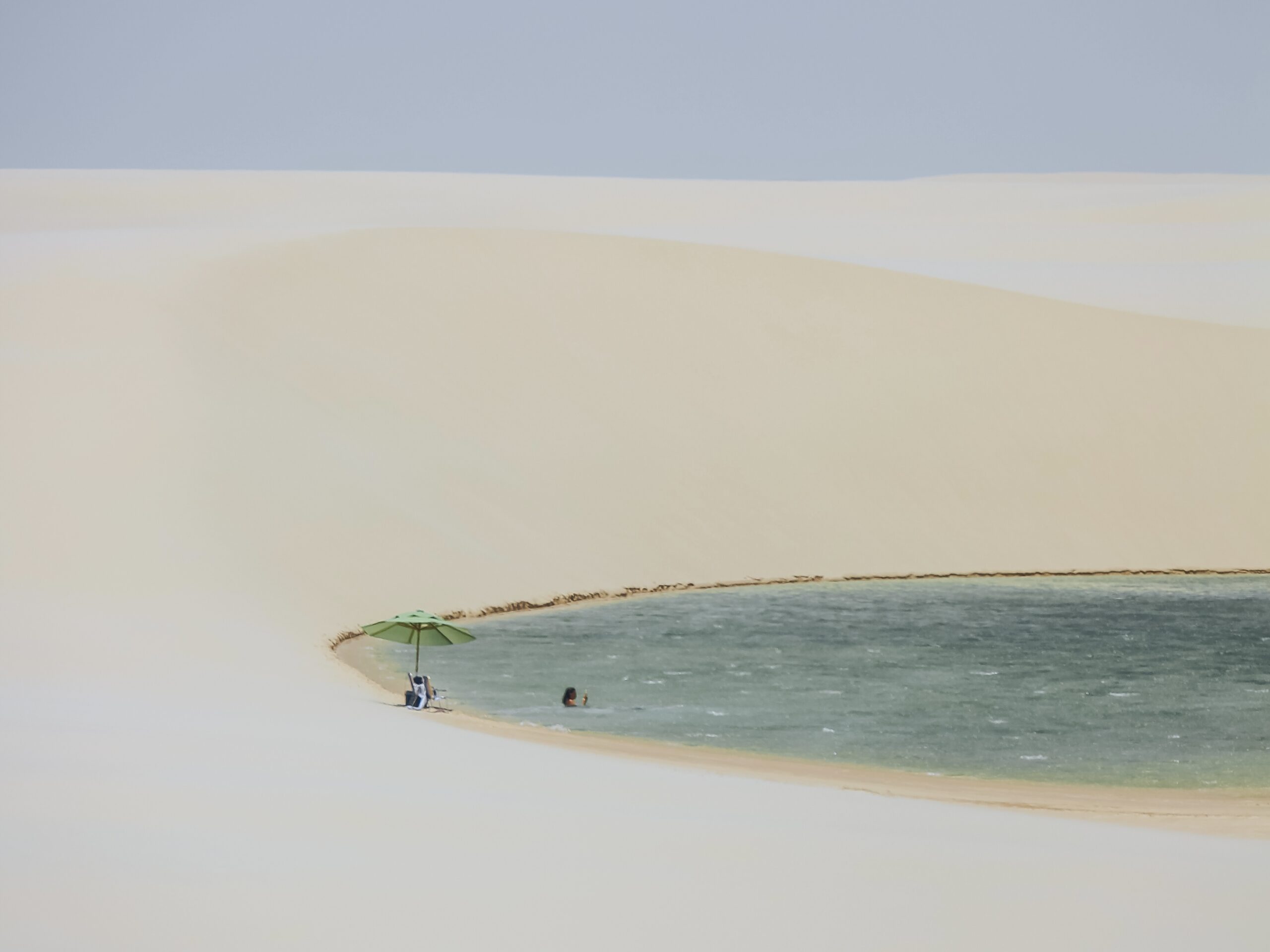 Laguna y dunas en Lençois Maranhenses